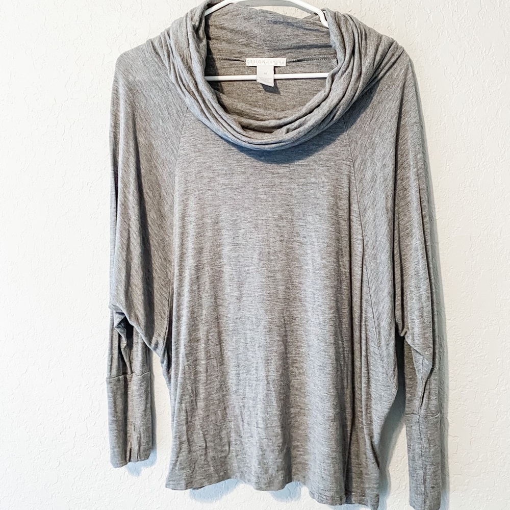 Gray cowl/turtleneck top